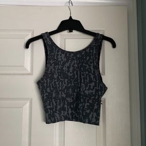 Lululemon Power Pivot Tank size 4